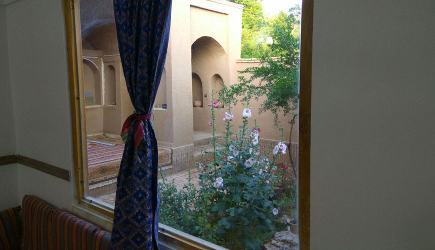 اقامتگاه بوم گردی مهریزان