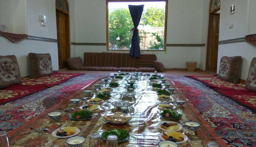 اقامتگاه بوم گردی مهریزان