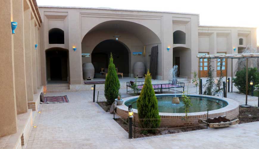 اقامتگاه بوم گردی رستاق