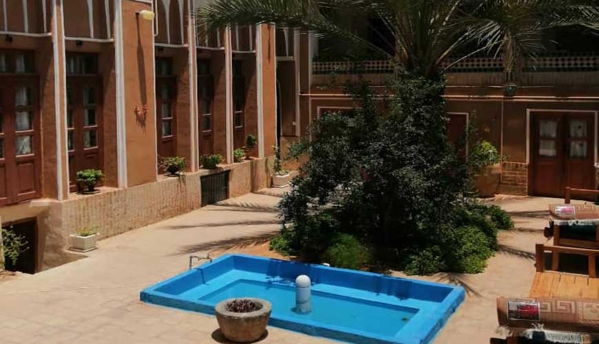 اقامتگاه بوم گردی طارونه یزد(خانه گیوه چی)