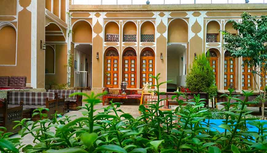 Mozaffar Yazd Traditional Restaurant Hotel