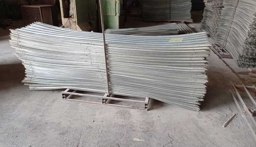 شرکت تولیدی و صنعتی ایفا ابزار