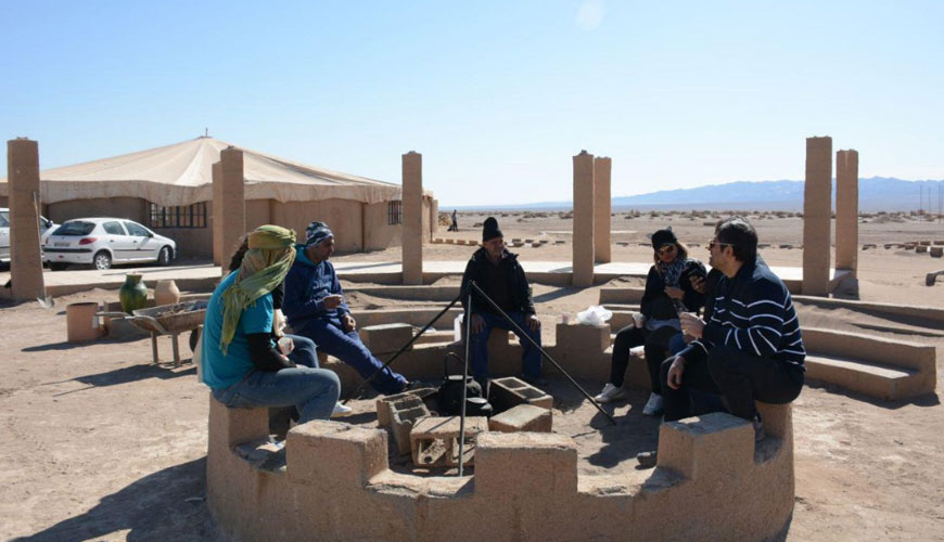 کمپ کویر نوردی نی باد زرین یزد