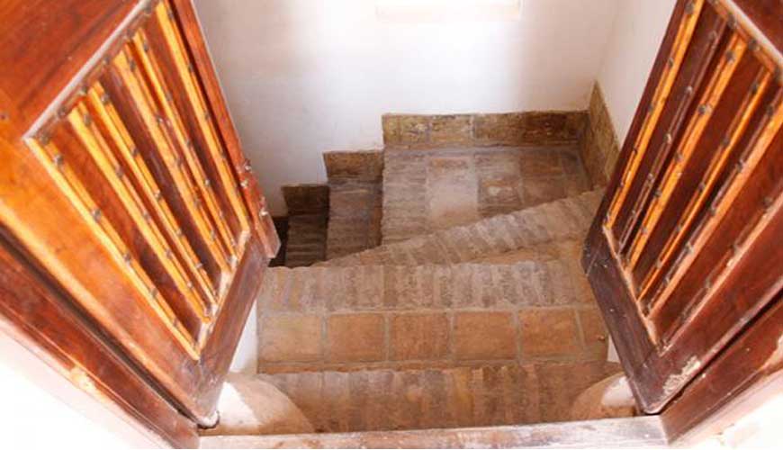 اقامتگاه سنتی خانه سه نیک