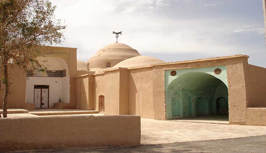 مسجد بیرون ابرکوه