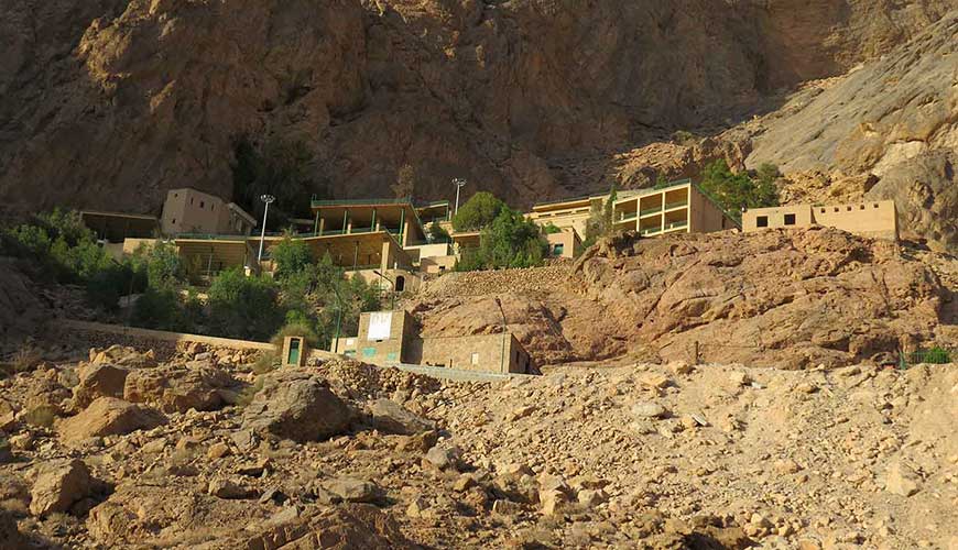 زیارتگاه چک چک زرتشتیان یزد